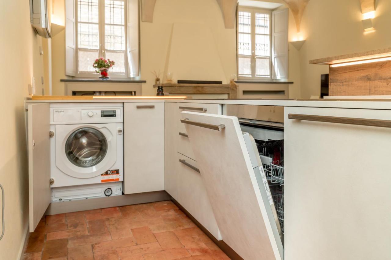 Il Loft Di Quintino Apartment Parma Bagian luar foto