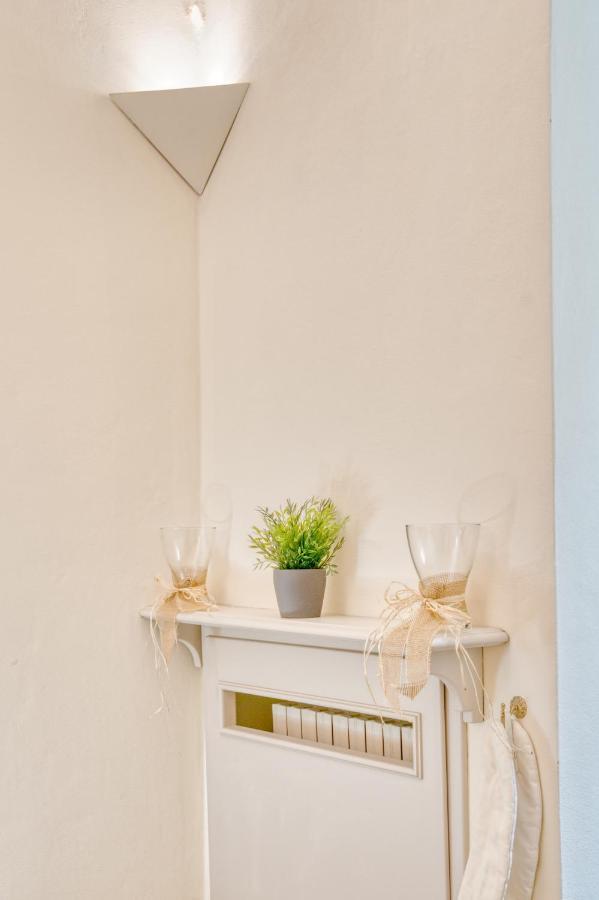 Il Loft Di Quintino Apartment Parma Bagian luar foto