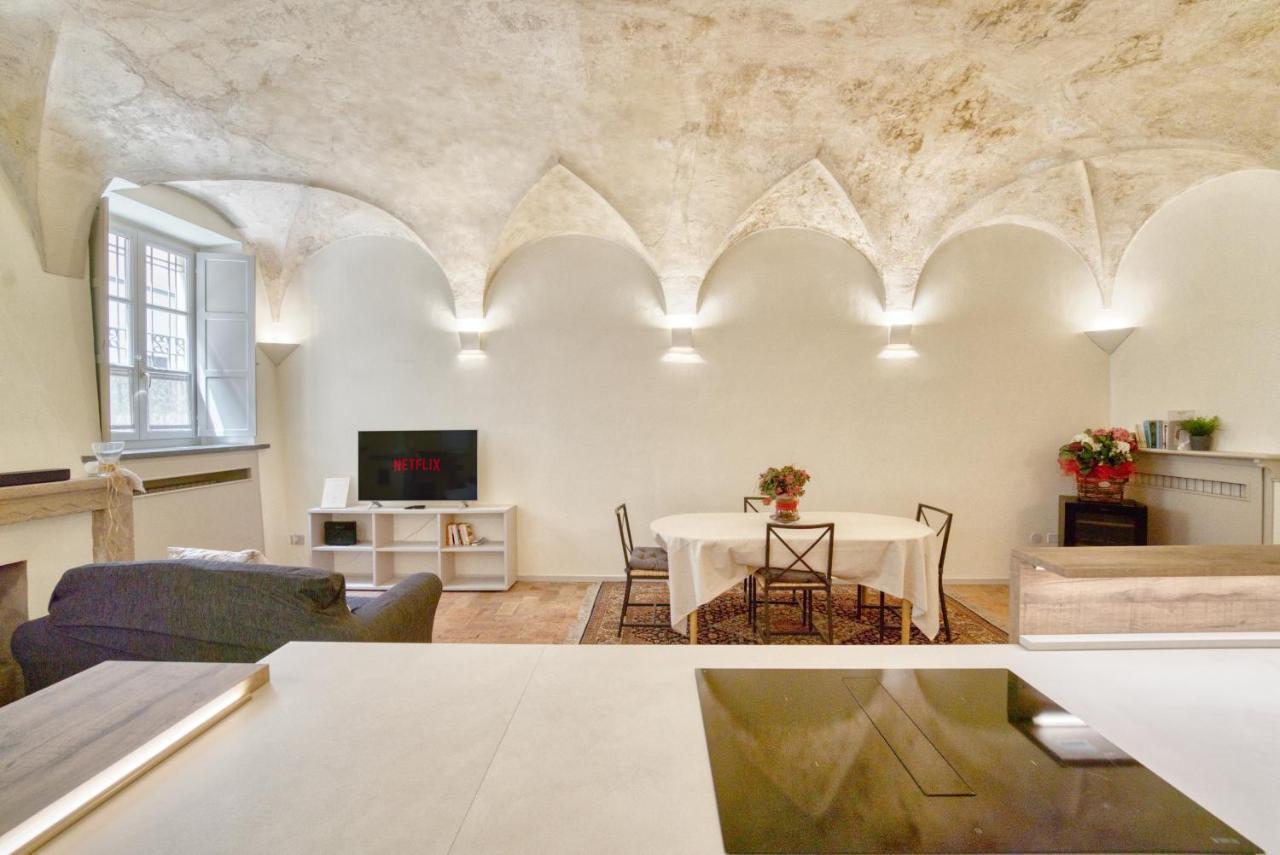 Il Loft Di Quintino Apartment Parma Bagian luar foto